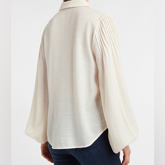Express Pintuck Balloon Sleeve Shirt - Picture 2 of 4